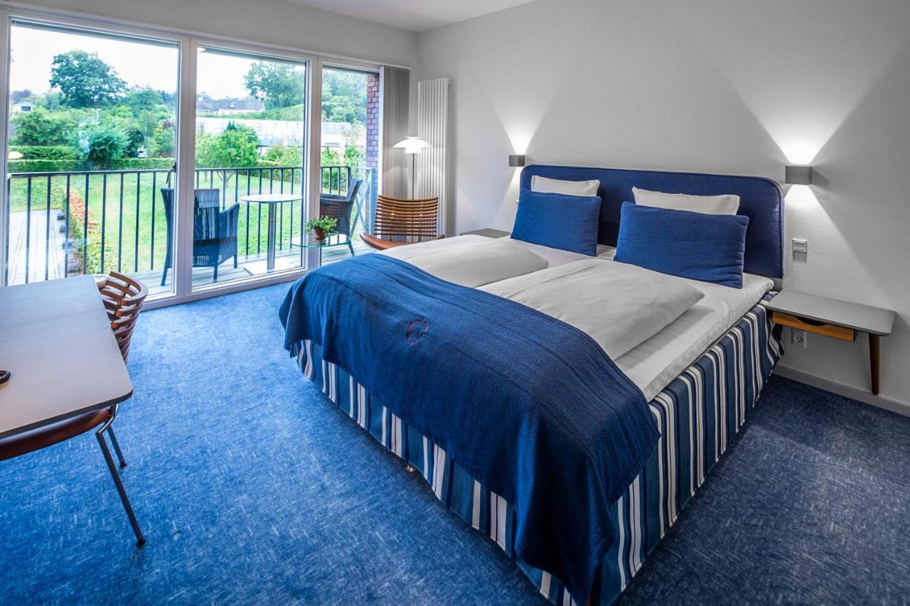 Molskroen Strandhotel Ebeltoft Buitenkant foto