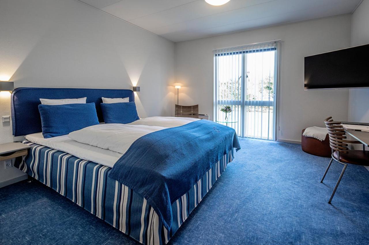 Molskroen Strandhotel Ebeltoft Buitenkant foto